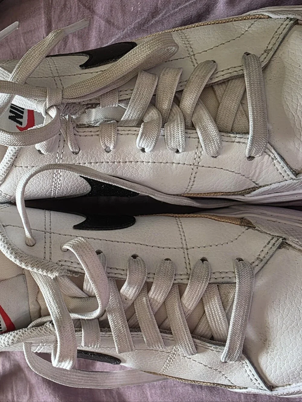 Nike White and Black Women’s Low-Top Athletic Sneakers